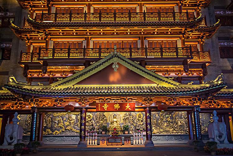 Kennen Sie den großen Buddha-Tempel?